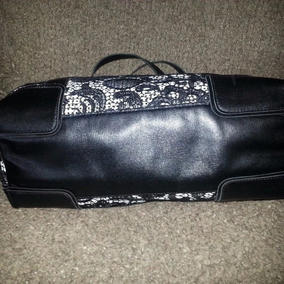 JUICY COUTURE-White/Black Perforated Large Tote-Lace Overlay-New - Picture 5 of 7